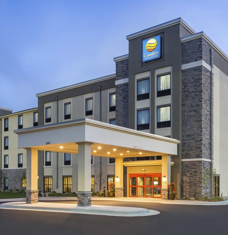 Comfort Inn & Suites West - Medical Center Rochester Exterior photo
